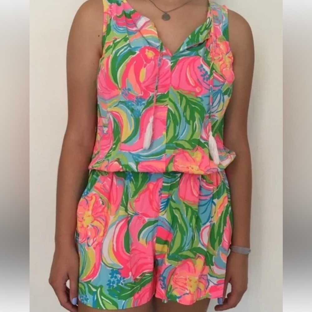 Lilly Pulitzer Pink and Green Kids One Piece caja 3